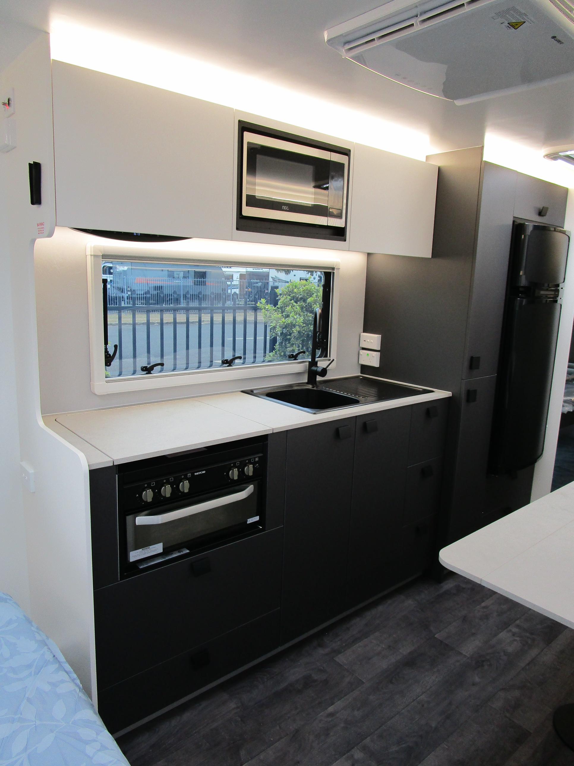 New Age Road Owl - RO21BE Family Van - Gallery image thumbnail 21