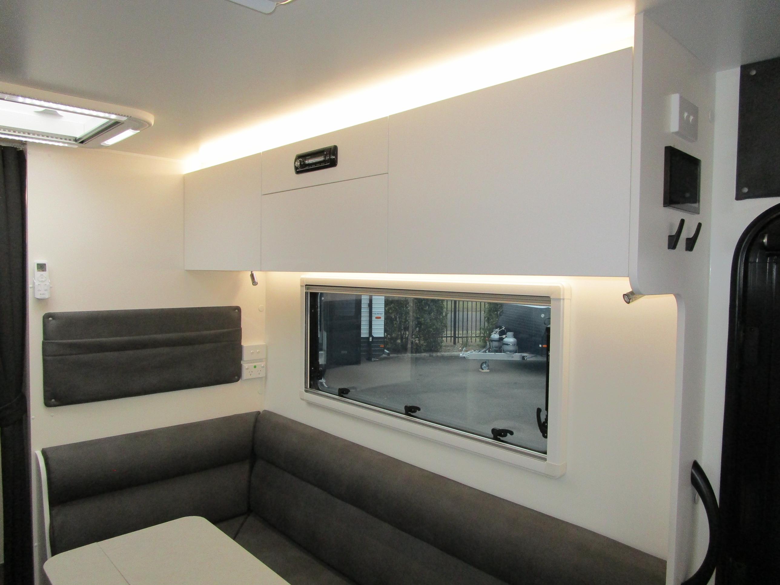 New Age Road Owl - RO21BE Family Van - Gallery image thumbnail 27