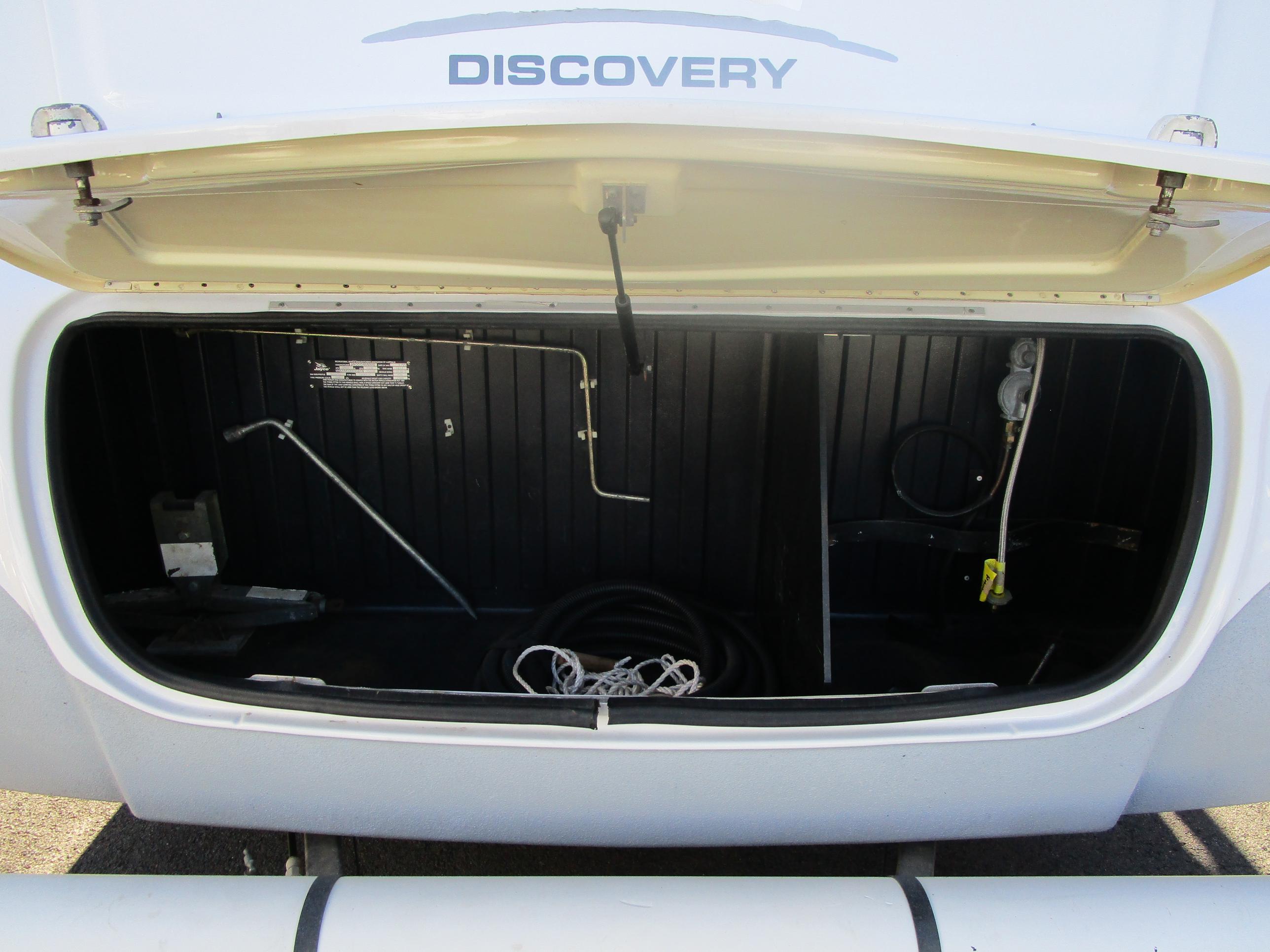 Jayco Discovery - Gallery image thumbnail 4