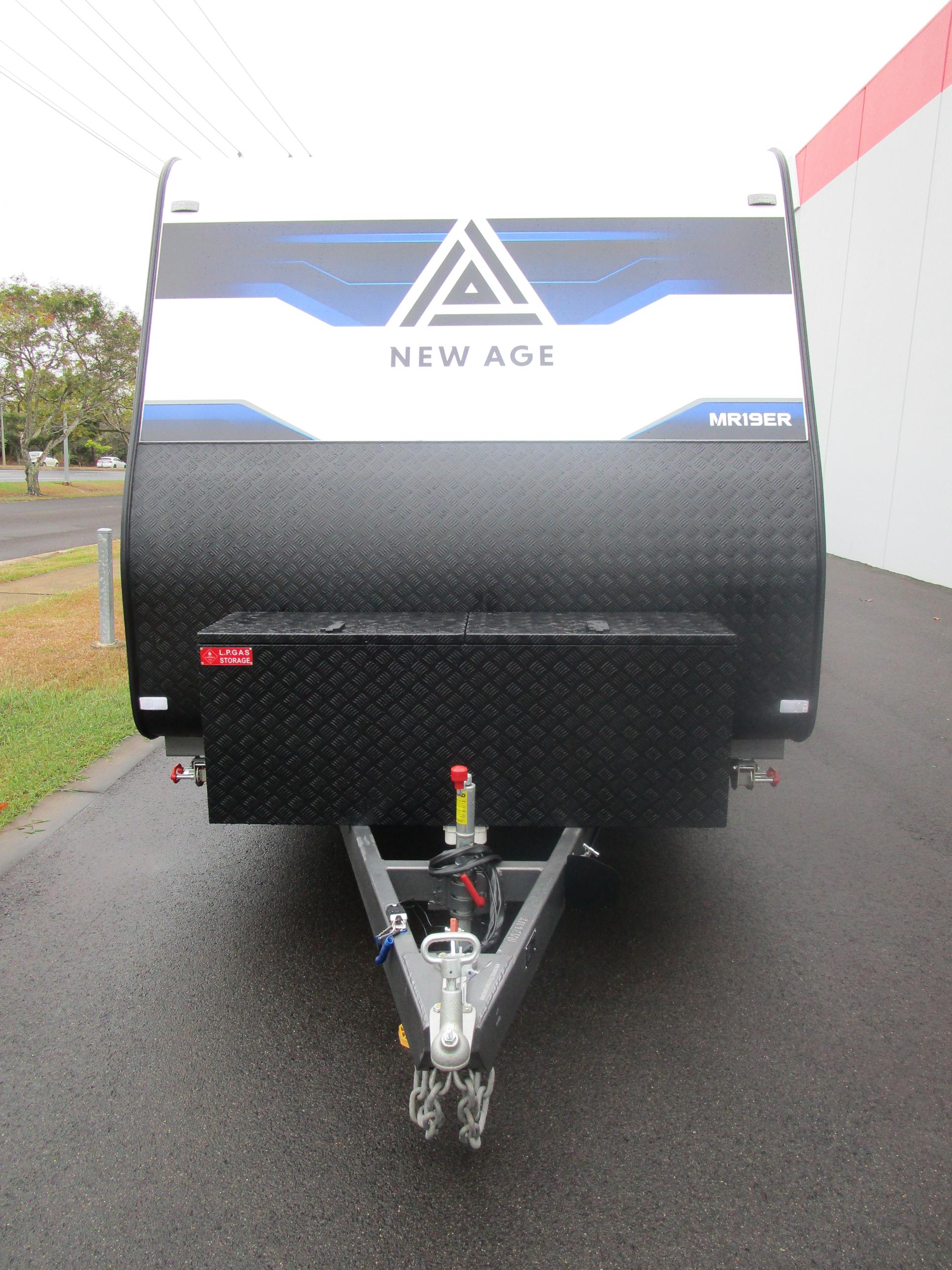 New Age Manta Ray - MR19ER MY26 - Gallery image thumbnail 2
