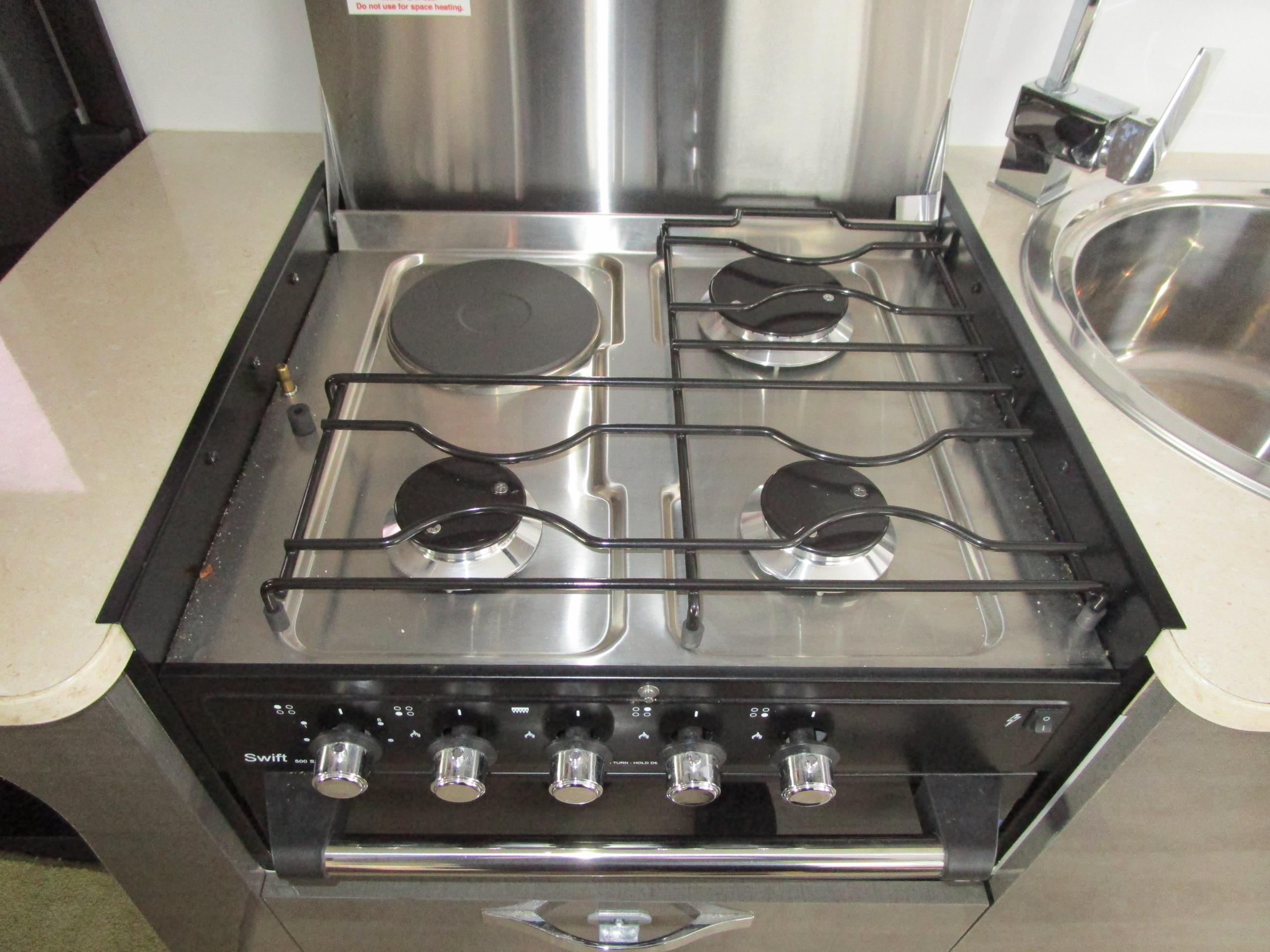Avan Aspire 555 - Gallery image thumbnail 21