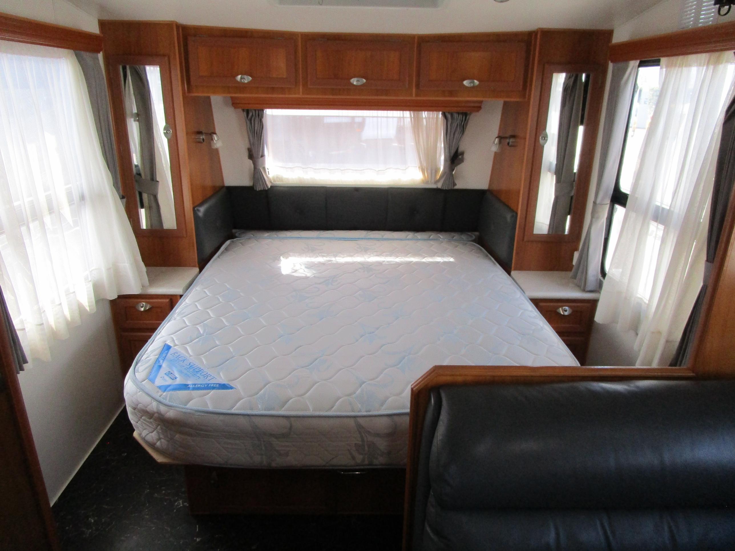 Traveller Sensation - Gallery image thumbnail 15