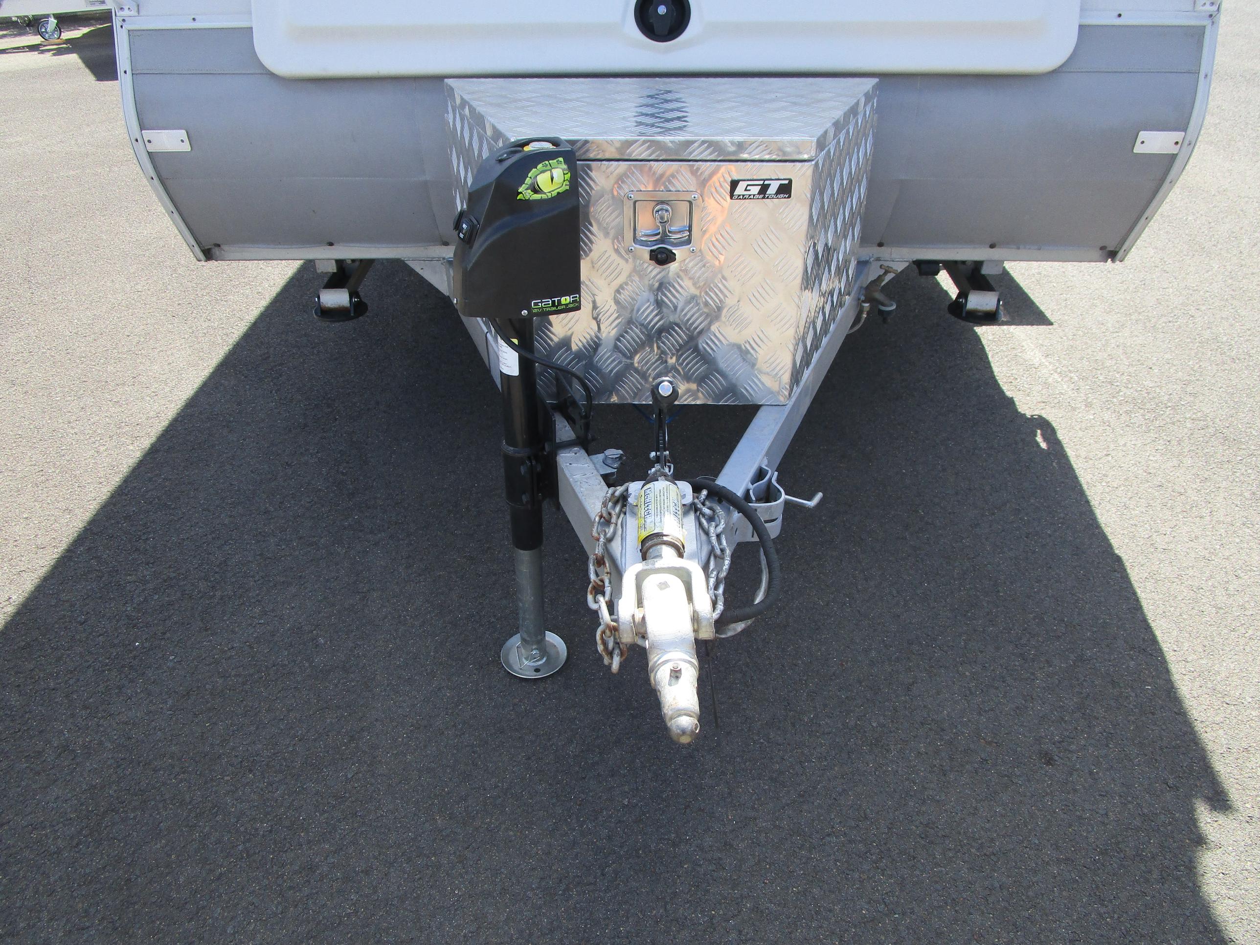 Coromal Excel 526 Family Van - Gallery image thumbnail 4