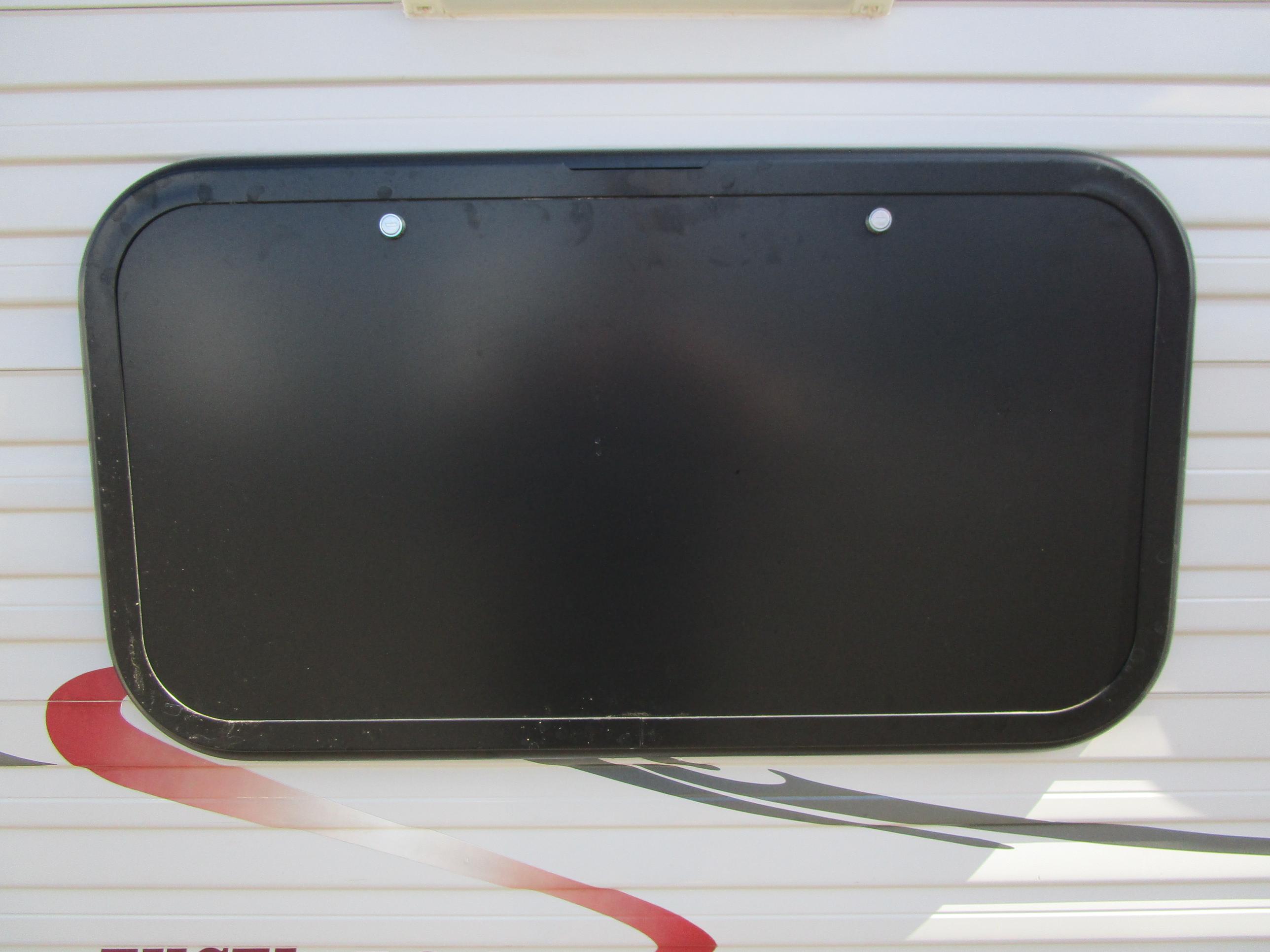 Coromal Excel 526 Family Van - Gallery image thumbnail 9