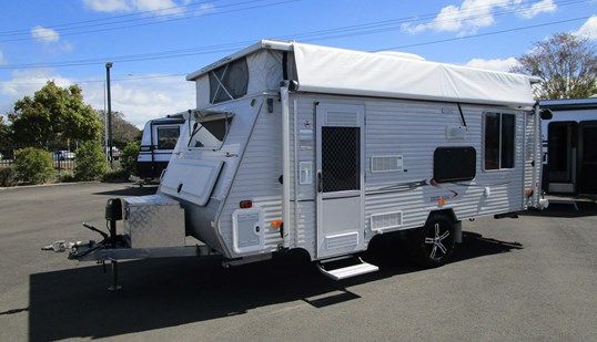 Coromal Excel 526 Family Van Feature image