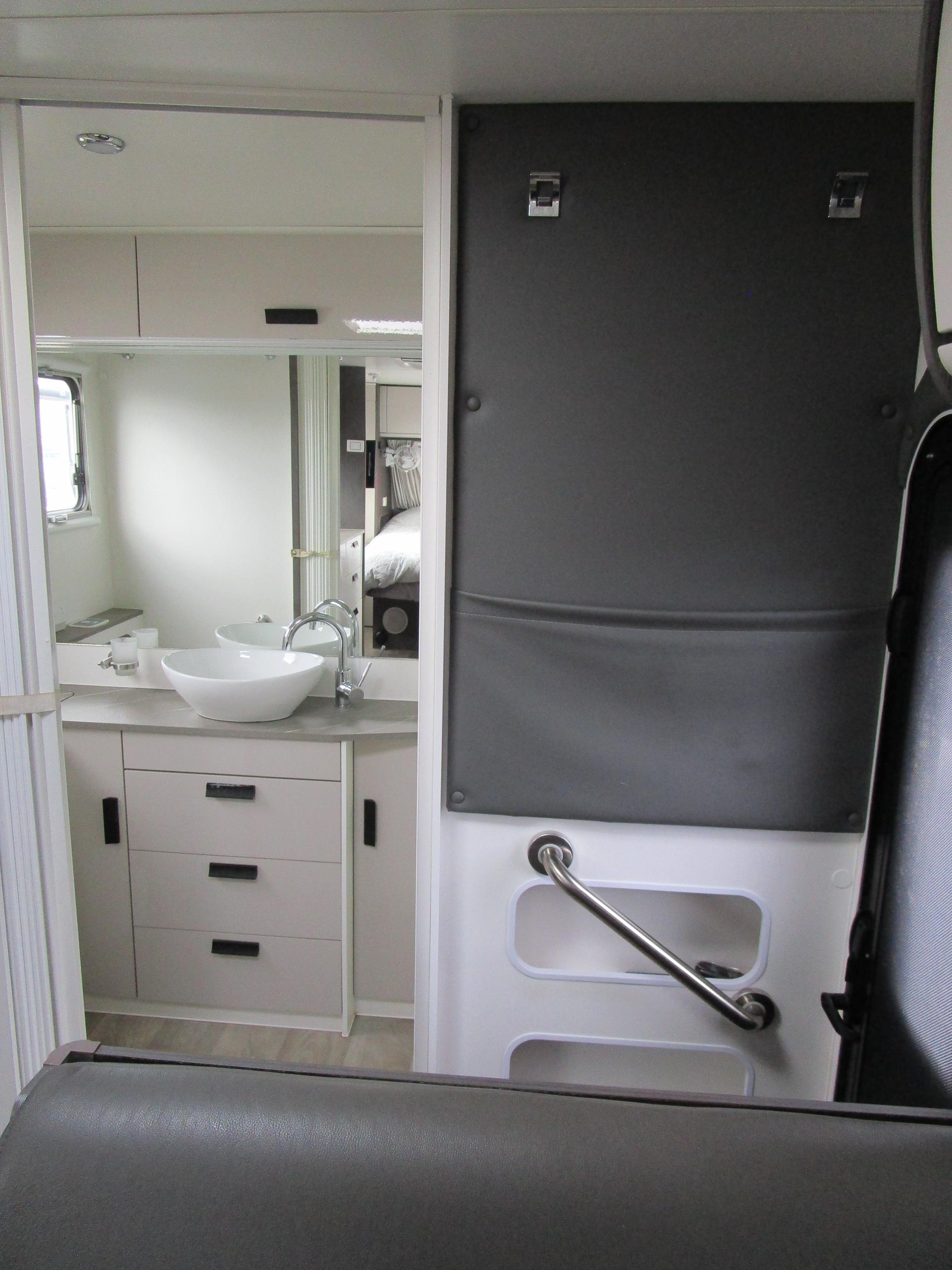 Jayco Journey - Gallery image thumbnail 26