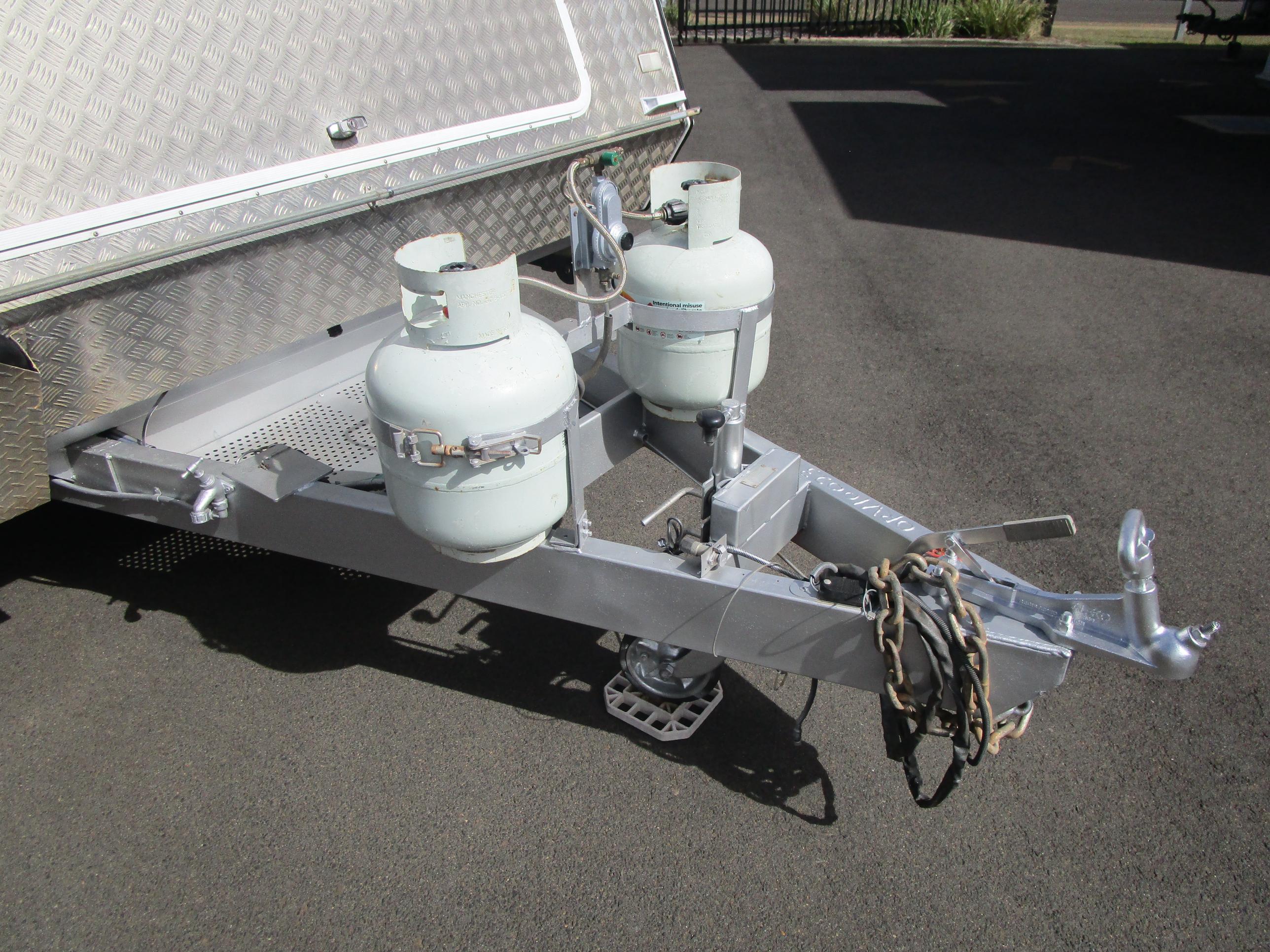 Option RV Legend Tourer - Gallery image thumbnail 4