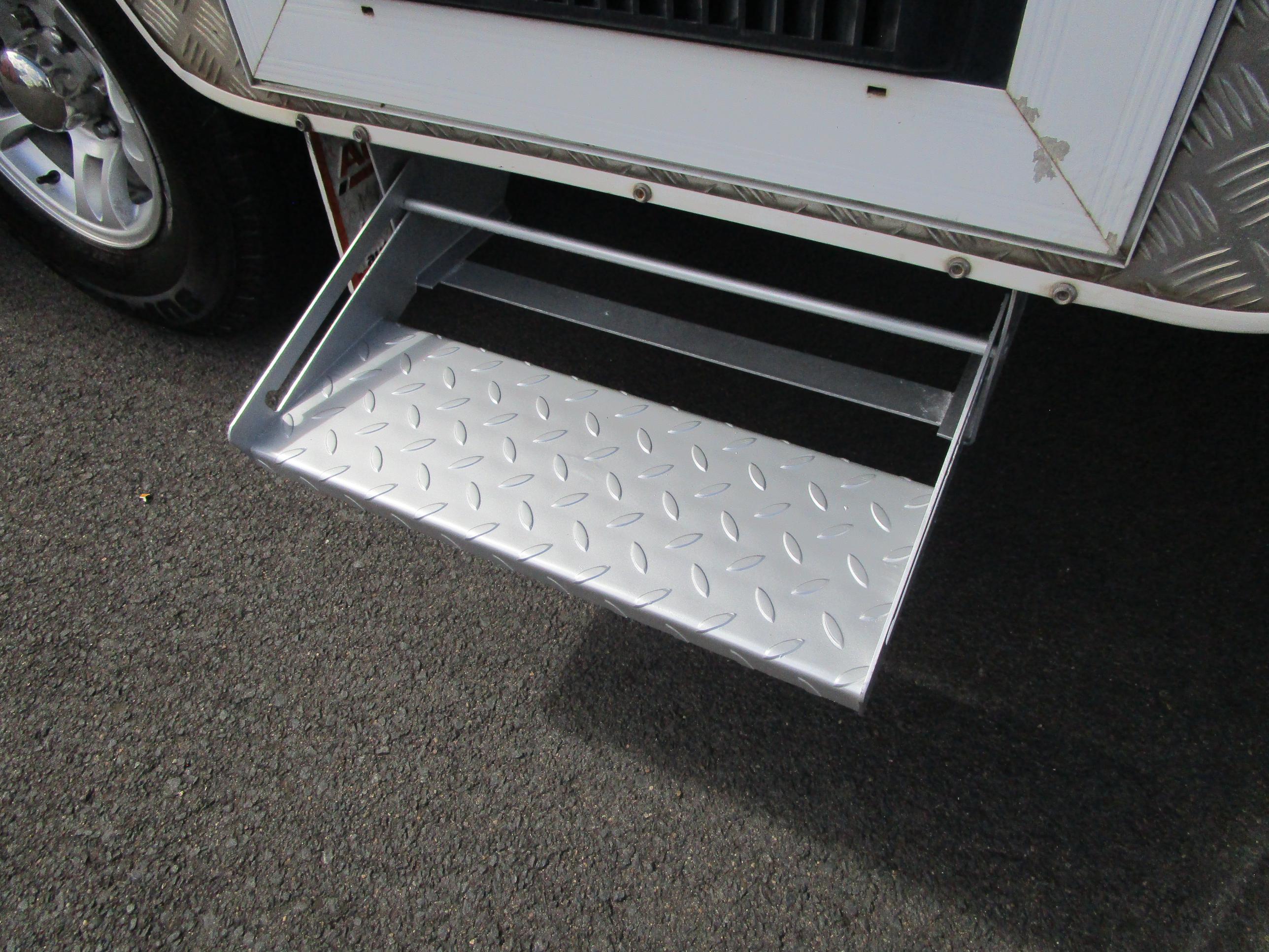 Option RV Legend Tourer - Gallery image thumbnail 10