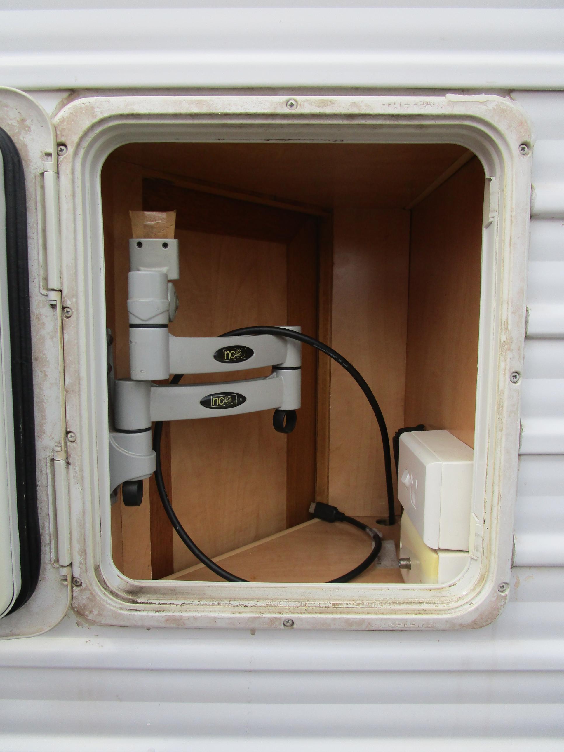Option RV Legend Tourer - Gallery image thumbnail 14