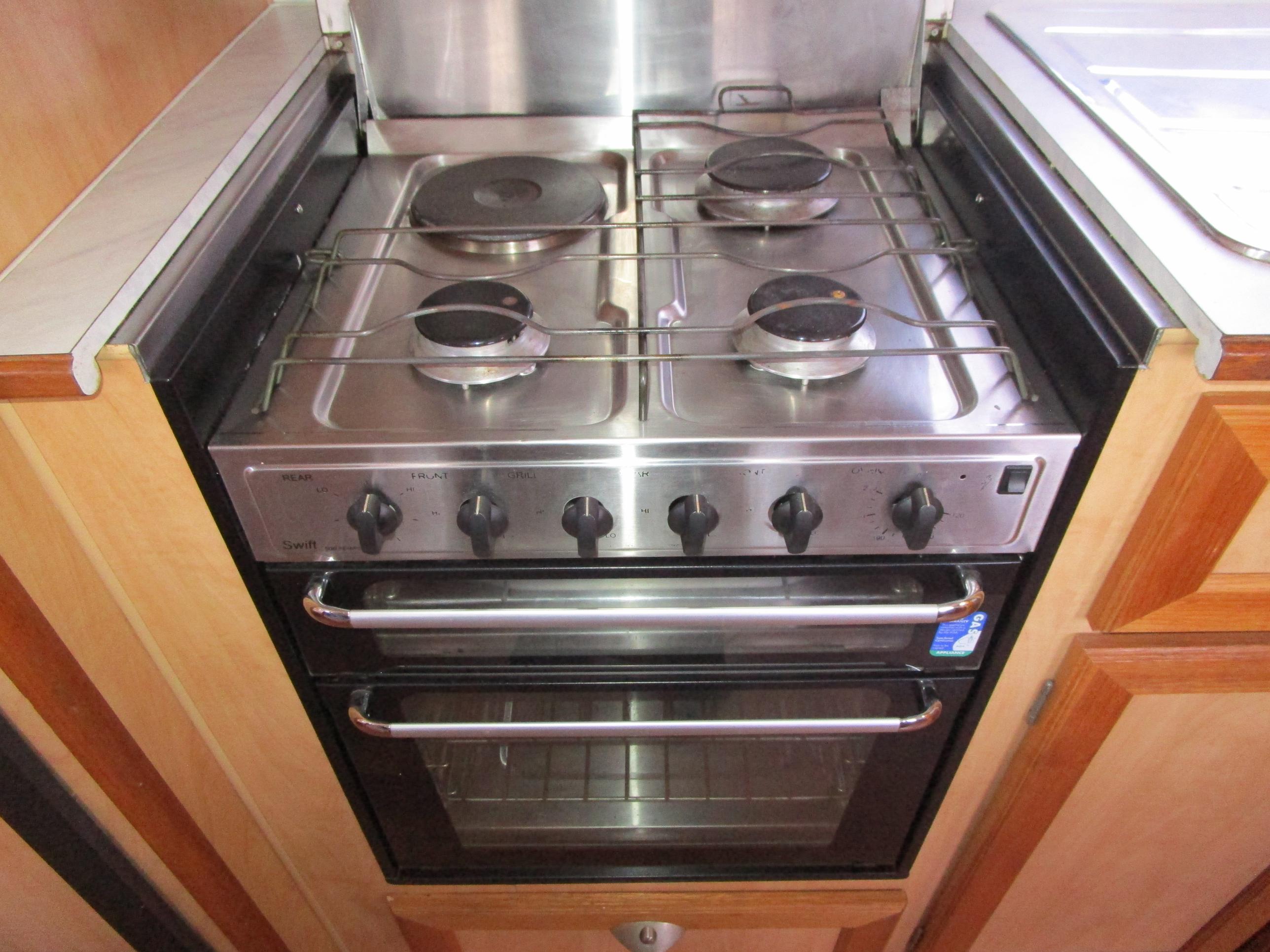 Option RV Legend Tourer - Gallery image thumbnail 24