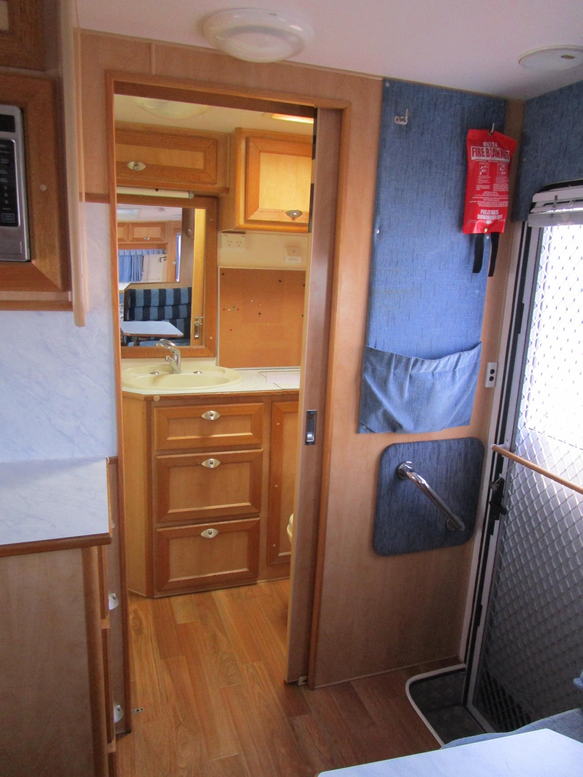 Option RV Legend Tourer - Gallery image thumbnail 28